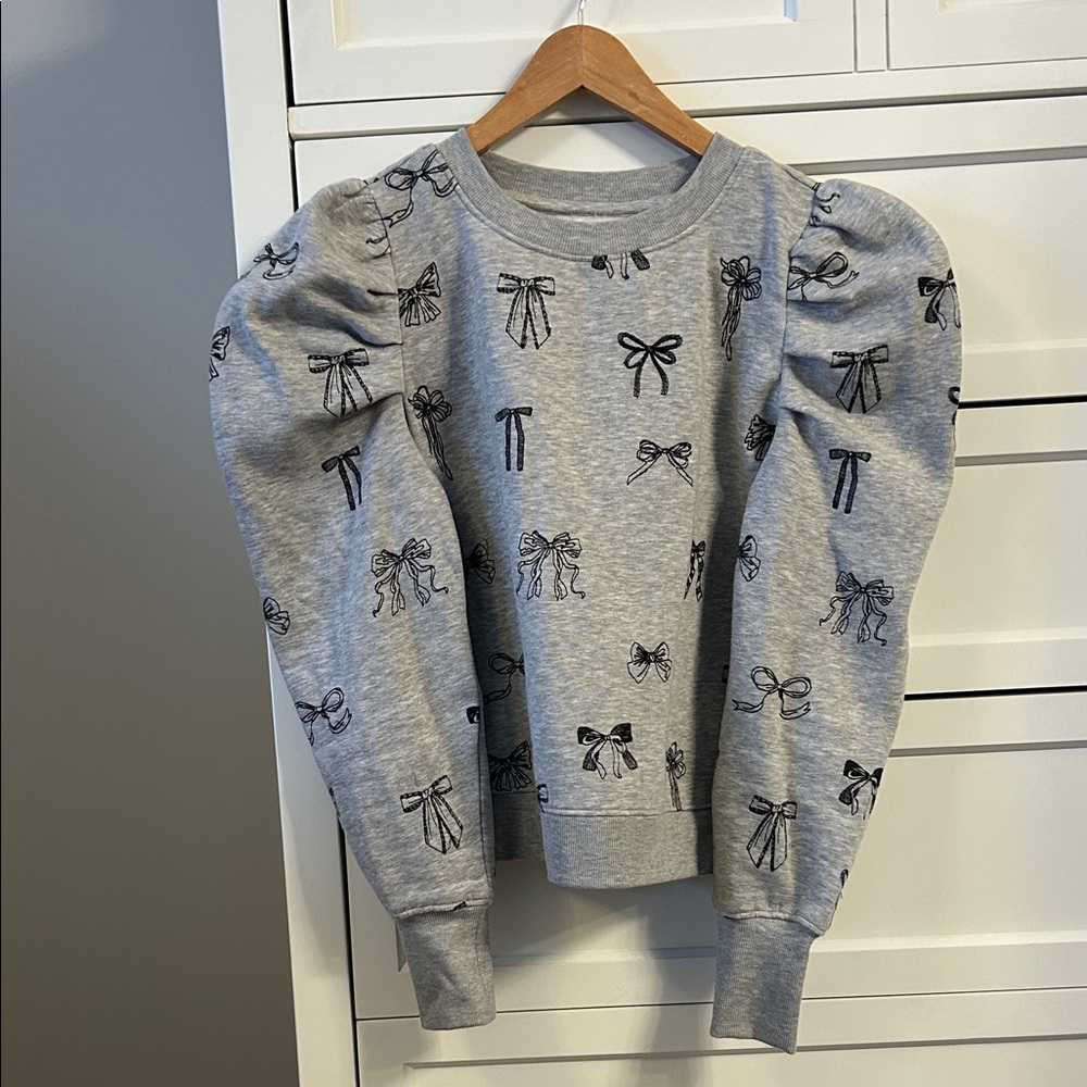 Maeve Gray Puff Sleeve Sweatshirt with Bow Design